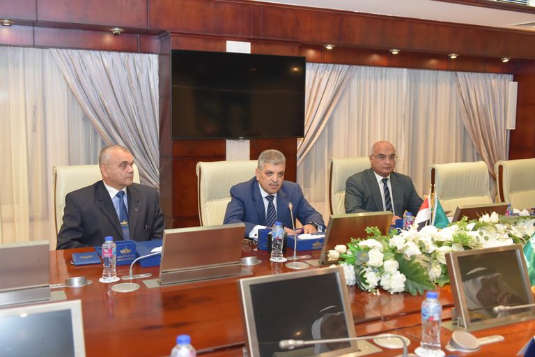 الفريق أسامة ربيع ورئيس هيئة النقل السعودية في مجال السياحة البحرية