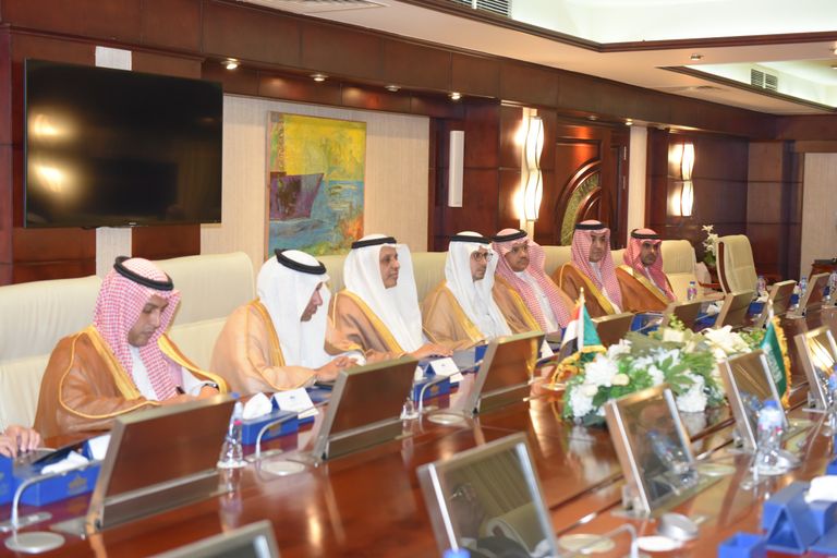 الفريق أسامة ربيع ورئيس هيئة النقل السعودية في مجال السياحة البحرية