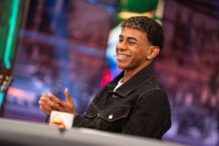 لامين يامال لامين يامال نجم برشلونة