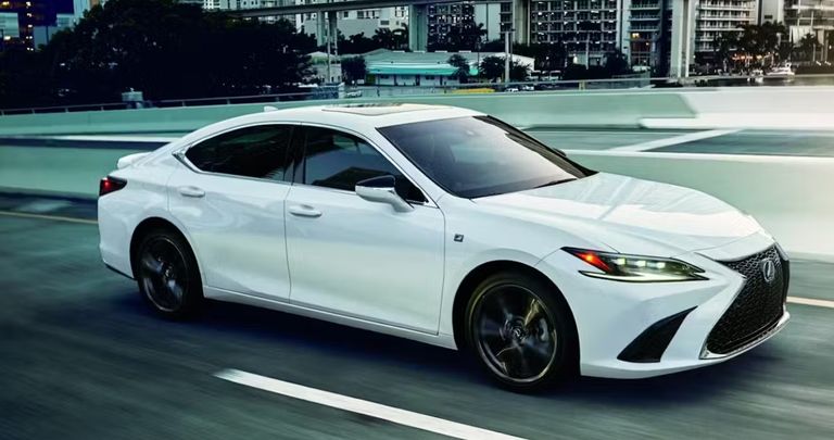 طراز Lexus ES 350 طراز Genesis G70 2.5 T RWD