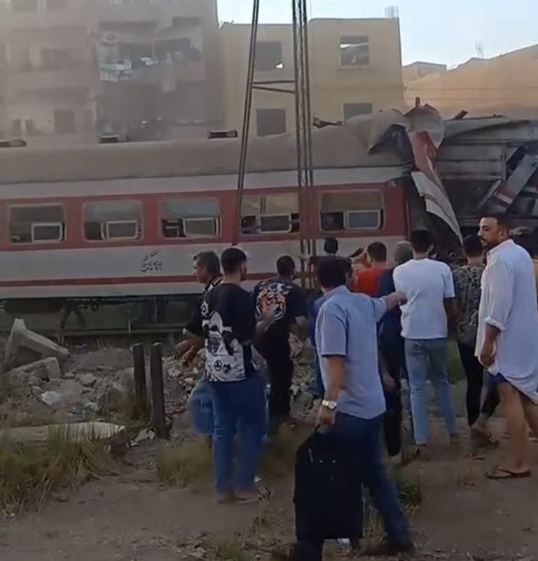 حادث قطار الزقازيق في مصر