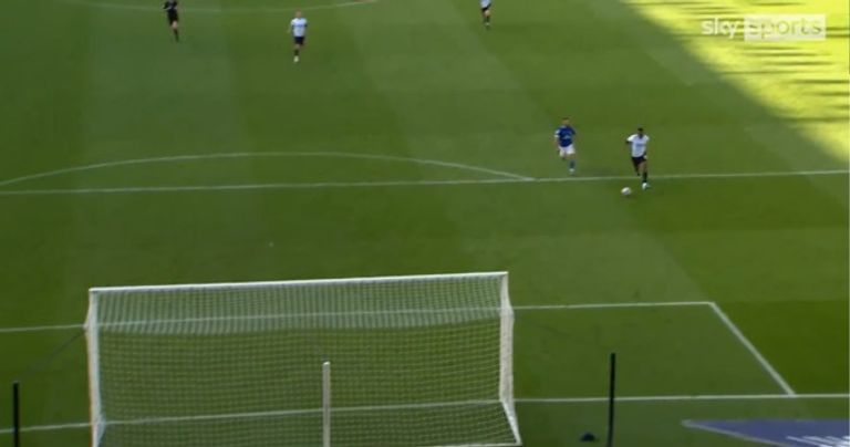 إيبو آدامز لاعب ديربي كاونتي