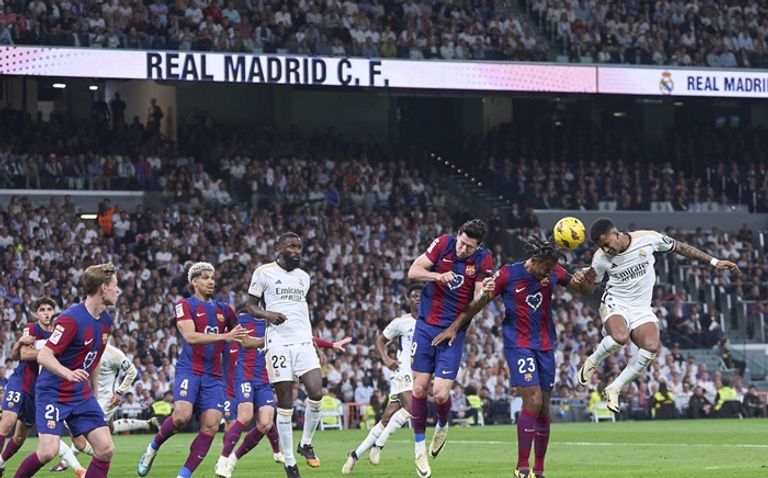 ريال مدريد وبرشلونة هانز فليك وروبرت ليفاندوفسكي