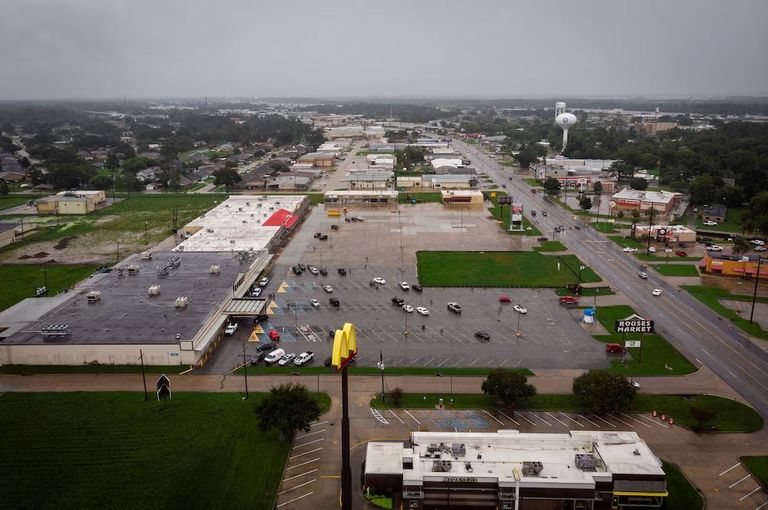 منصة تنقيب بحرية أمريكية عن النفط في خليج المكسيك