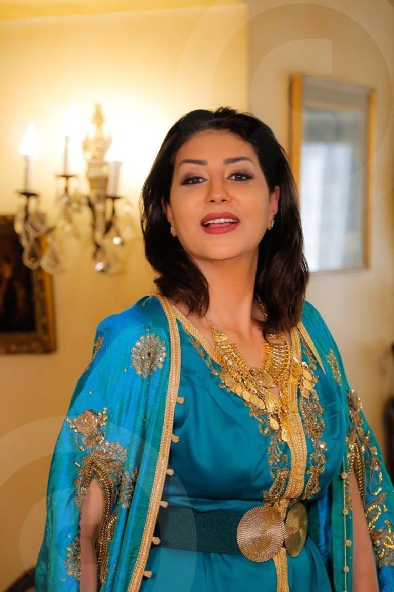 الفنانة وفاء عامر 