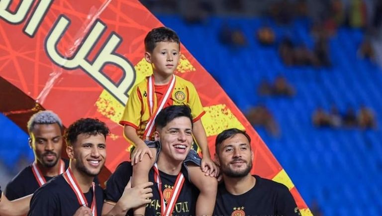 أمير بلايلي يوسف بلايلي نجم منتخب الجزائر