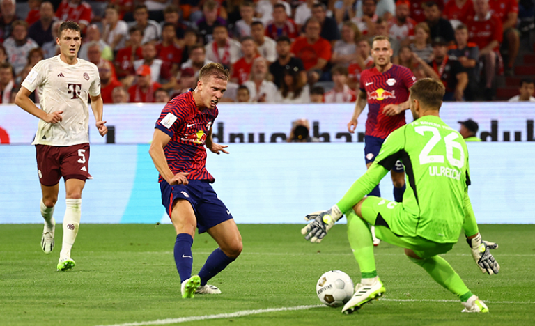 داني أولمو ضد بايرن ميونخ داني أولمو نجم برشلونة