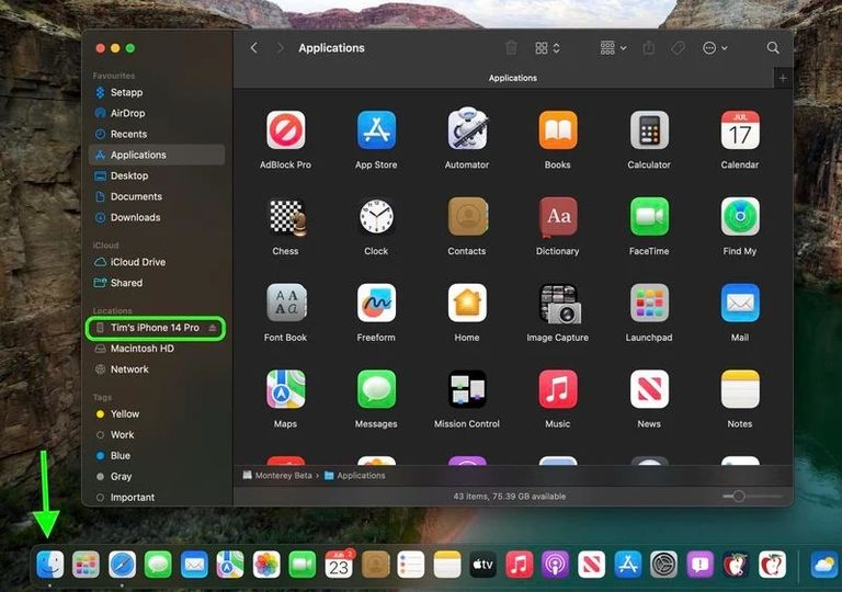 عمل نسخة احتياطية مؤرشفة لجهازك على جهاز Mac نظام التشغيل iOS 18