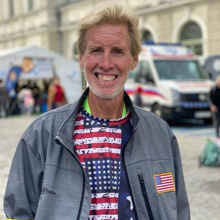 ترامب مع جونسون وزوجته