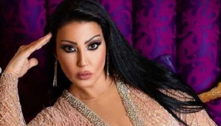 الفنانة سمية الخشاب