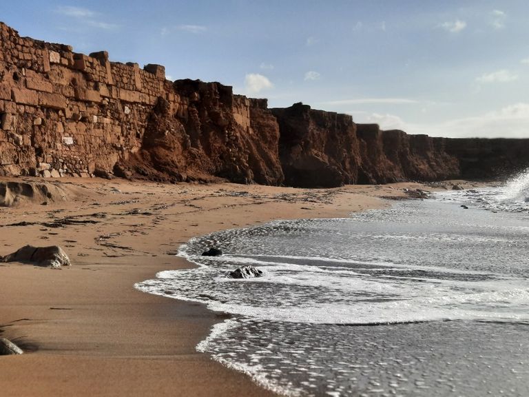 توكرة الأثرية.. البحر يهدد بابتلاع آثار 2600 عام