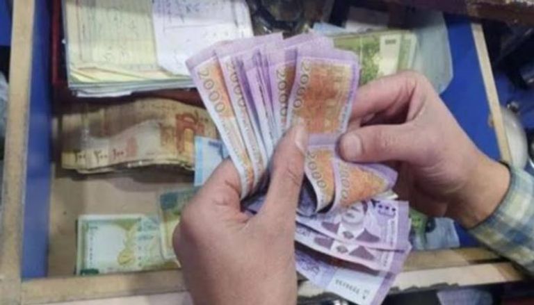 أوراق نقدية فئة 2000 ليرة سورية - أرشيفية