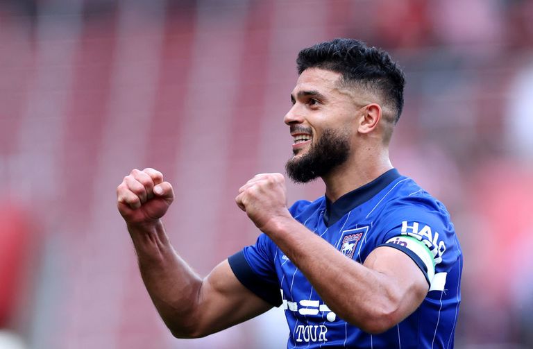 سام مرسي احتفال سام مرسي بهدفه ضد ساوثهامبتون