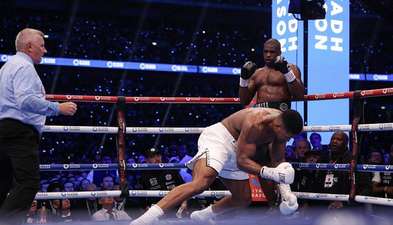 دانييل دوبوا وأنتوني جوشوا تايسون فيوري وتركي آل الشيخ وكونور ماكغريغور