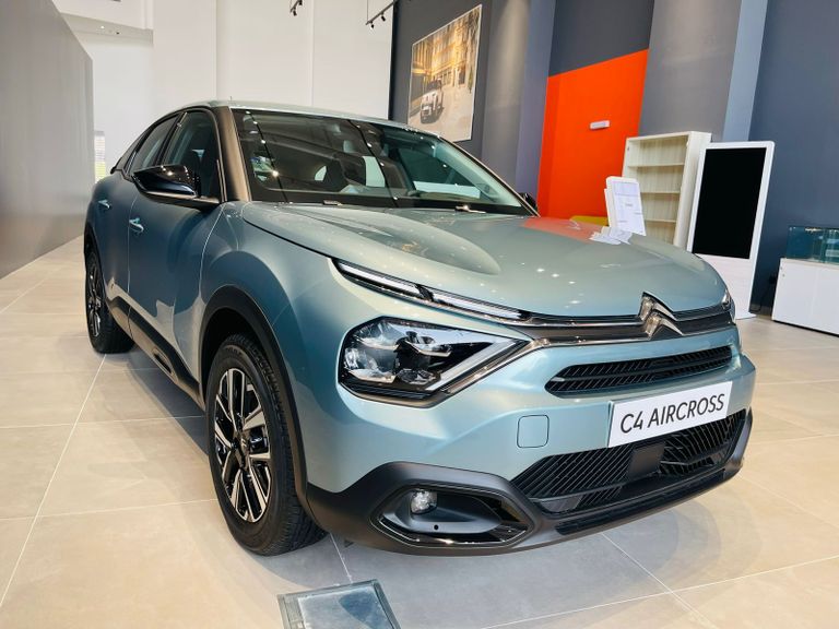 سيتروين C4 فيس ليفت في باريس 2024 معرض باريس للسيارات 2024