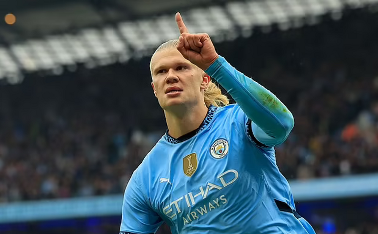 إيرلينغ هالاند النرويجي إيرلينغ هالاند مهاجم مانشستر سيتي