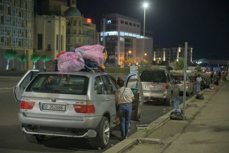 نزوح وآثار قصف في جنوب لبنان