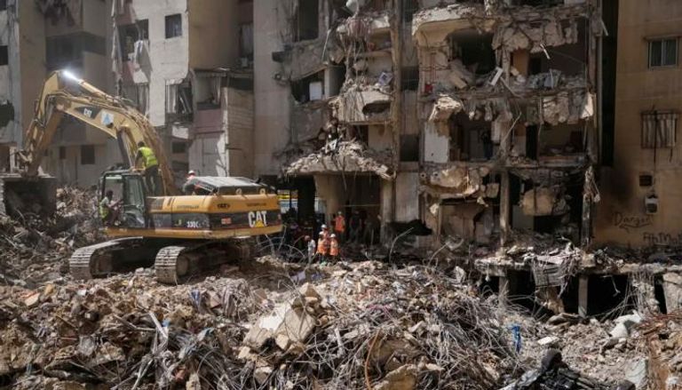 دمار في الضاحية الجنوبية معقل حزب الله جراء غارة إسرائيلية