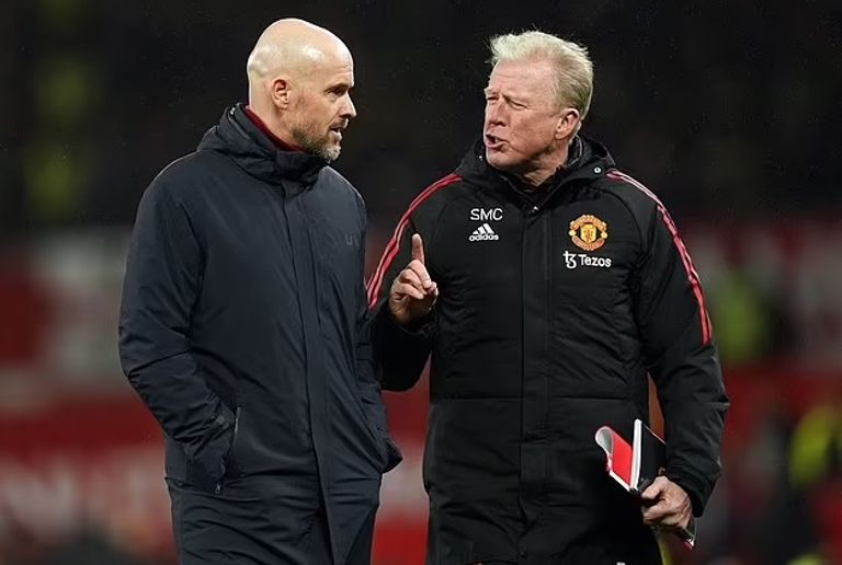 ستيف ماكلارين كريستيانو رونالدو وإيريك تين هاغ في مانشستر يونايتد