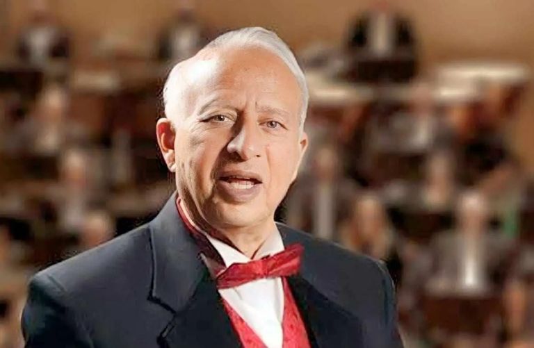 المغني الملثم تووليت