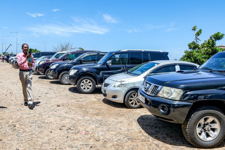 أسطول مركبات مهجورة في سريلانكا - أ ف ب