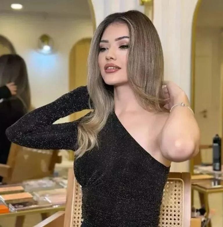 التيكتوكر التركية كوبرا أيكوت