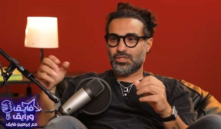 أحمد فهمي يتحدث عن علاقته بأكرم حسني أحمد فهمي يحكي تفاصيل قصته الطريفة