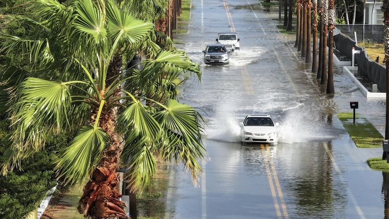 الإعصار هيلين