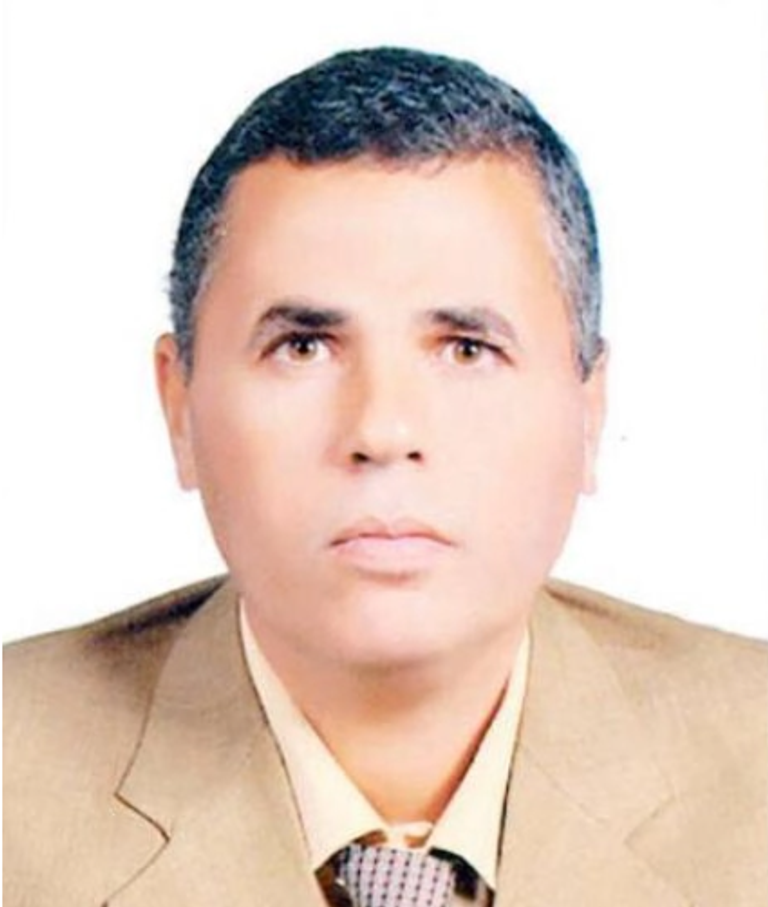 د.أشرف شاكر الأرض تحصل على قمر إضافي لمدة شهرين