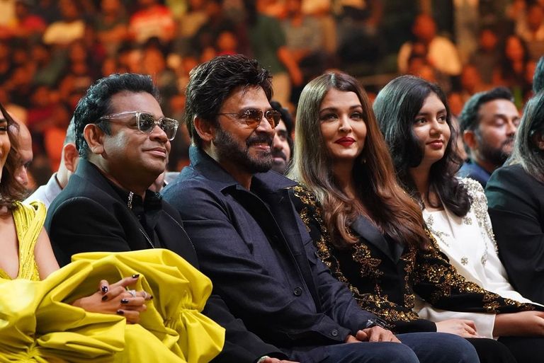 نجوم بوليوود في الحدث