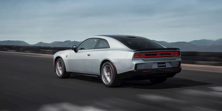 سيارة Dodge Charger EV 