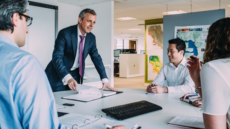 تعزيز فرص التوظيف في 2025