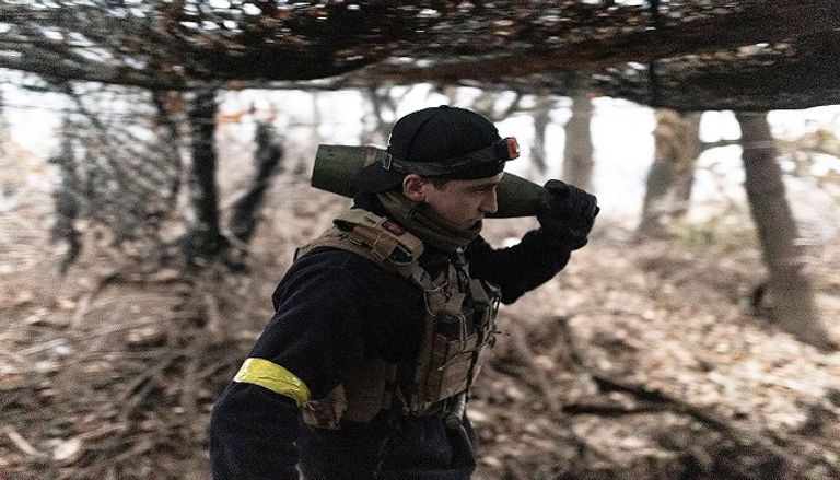 أحد سكان غزة وسط دمار كامل