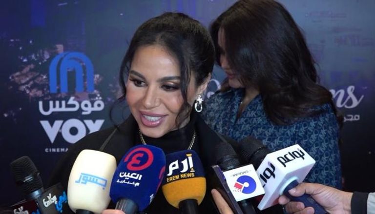 الفنانة نسرين امين 