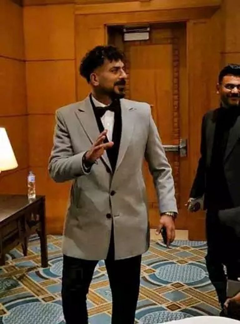 مصطفى أبوسريع ومي فاروق ومحمد العمروسي