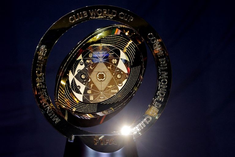 جياني إنفانتينو مع كأس العالم للأندية