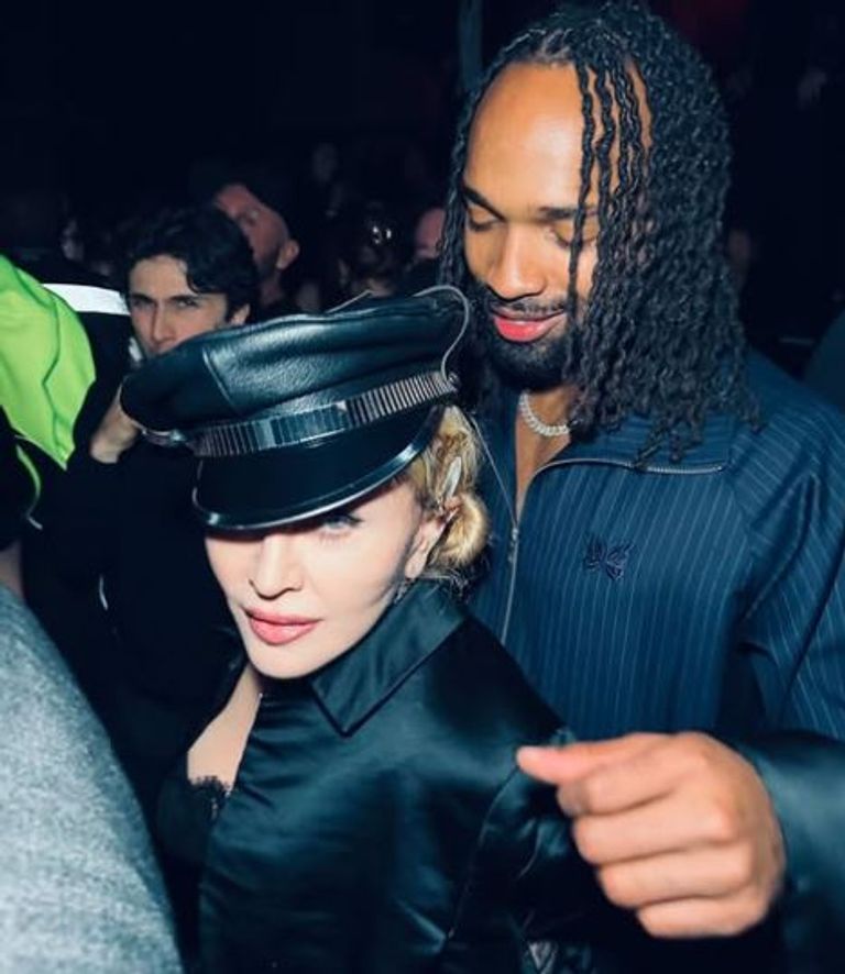 مادونا وحبيبها أكيم موريس