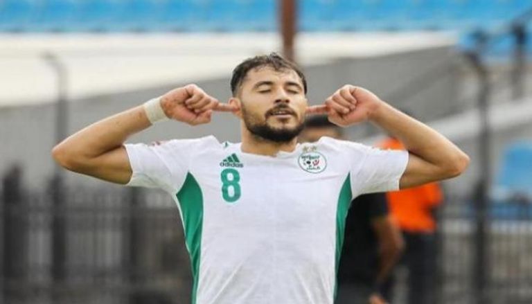 يوسف بلايلي نجم منتخب الجزائر