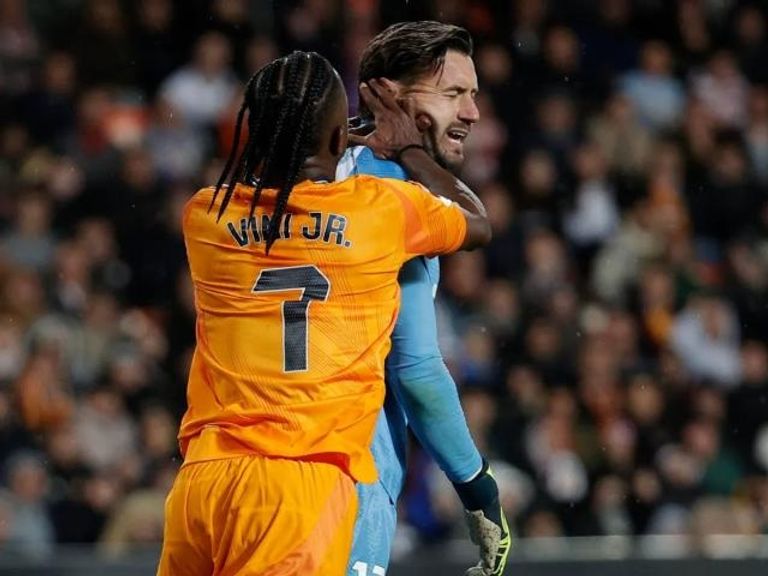 فينيسيوس جونيور