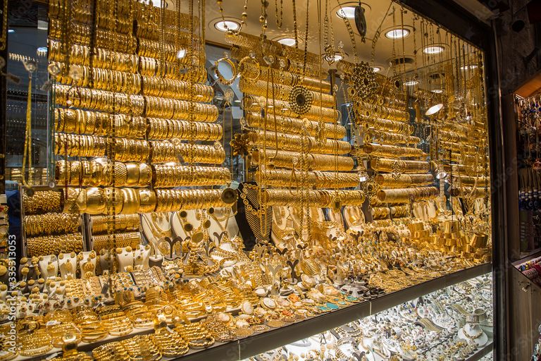 مشغولات ذهبية - أرشيفية