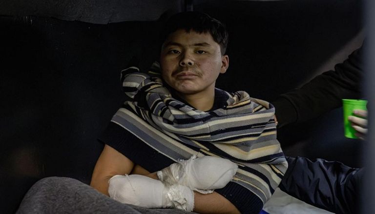 صورة جندي أسير تقول أوكرانيا إنه كوري شمالي