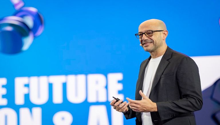 فعاليات قمة المليار متابع 2025