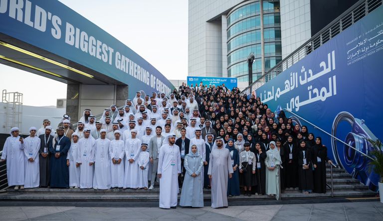 الشيخ محمد بن راشد آل مكتوم في قمة المليار متابع