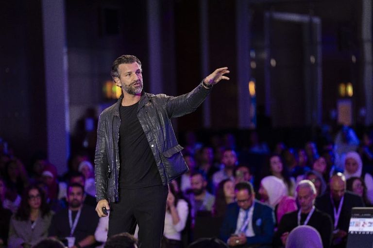 خبراء قمة المليار متابع: الذكاء الاصطناعي يفتح آفاقاً غير مسبوقة أمام صناع المحتوى الذكاء الاصطناعي يفتح آفاقاً غير مسبوقة أمام صناع المحتوى