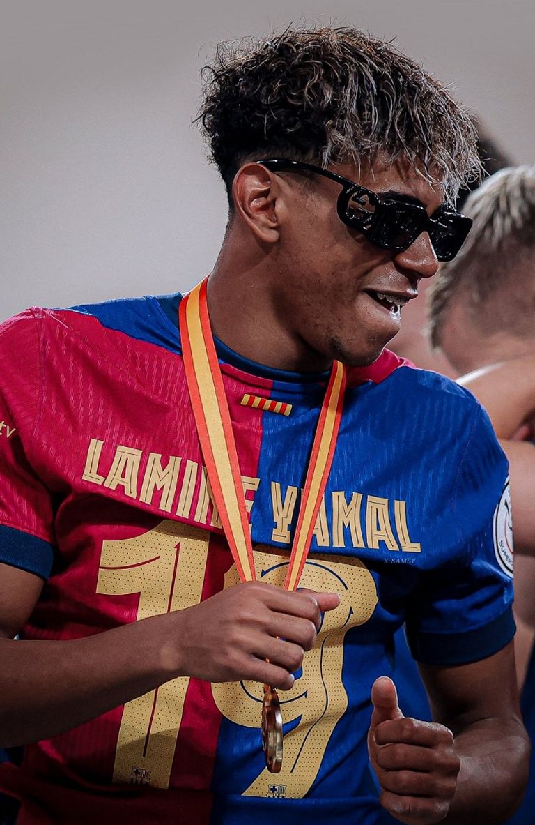 لامين يامال رافينيا وفينيسيوس جونيور