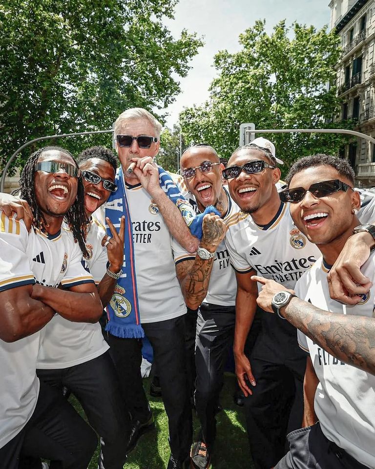 نجوم ريال مدريد رافينيا وليفاندوفسكي ويامال ثلاثي هجوم برشلونة