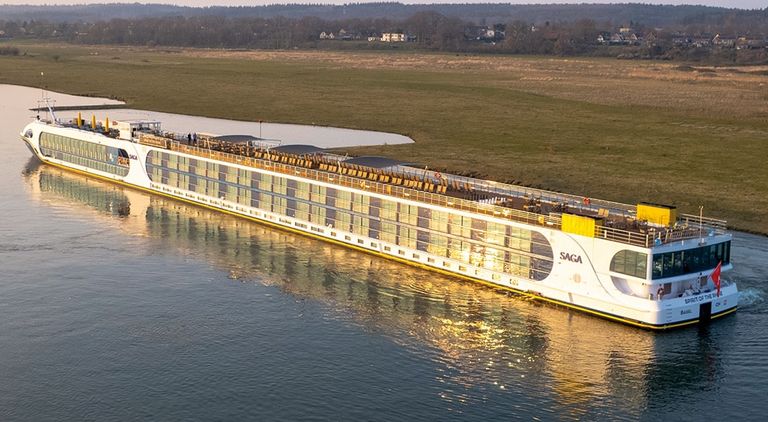 سفينة Spirit of the Rhine لرحلة في نهر الراين أفضل السفن والرحلات النهرية الجديدة لعام 2025