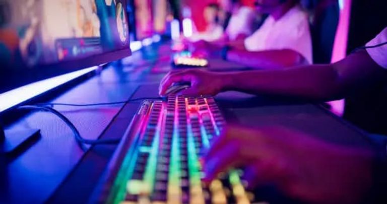 أهم نصائح لاختيار Keyboards لتشغيل الألعاب أفضل 5 لوحات مفاتيح للألعاب في عام 2025