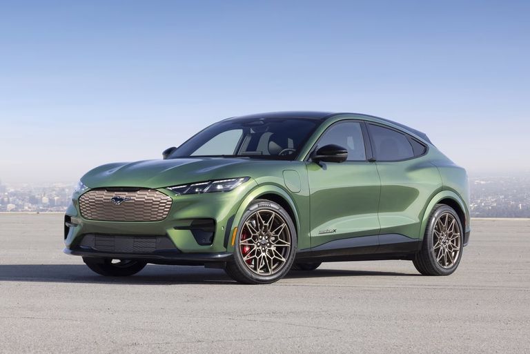 Ford Mustang Mach-E تسلا موديل Y