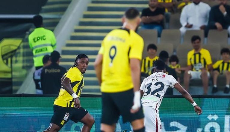 مباراة الاتحاد والرائد